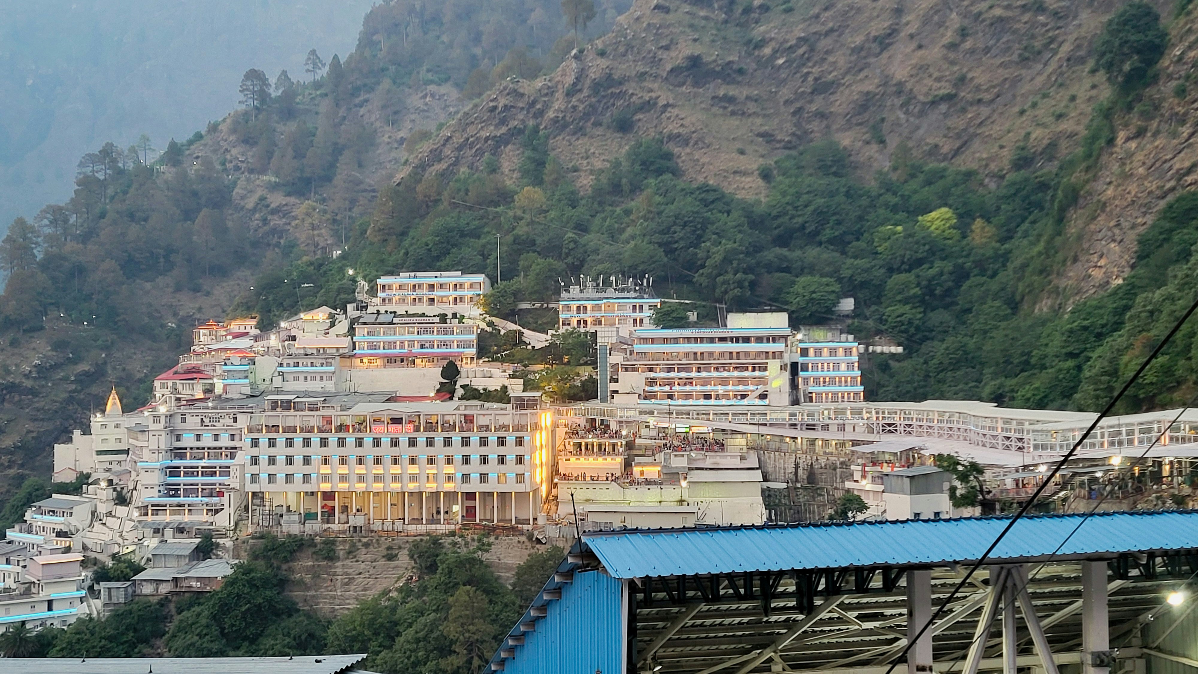 Vaishno Devi Temple Yatra Guide temple